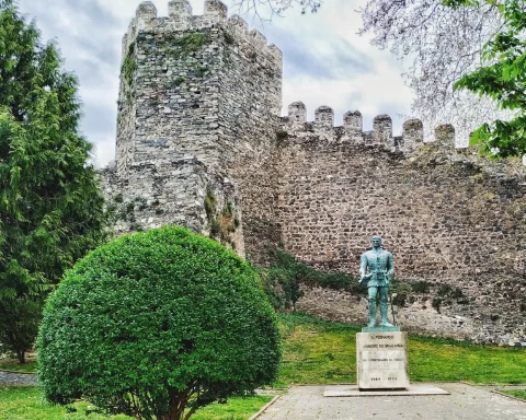 Castle of Guimarães Portugal | Castelo de Guimarães