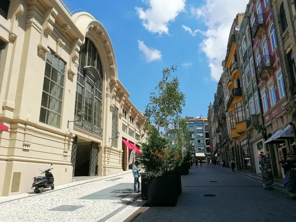 Entrada do Mercado do Bolhão no Porto