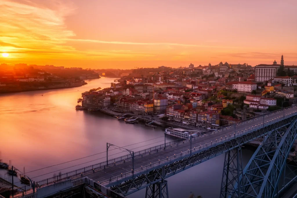 Family travel in Portugal- Discover the monuments and feel the soul of Porto with your family