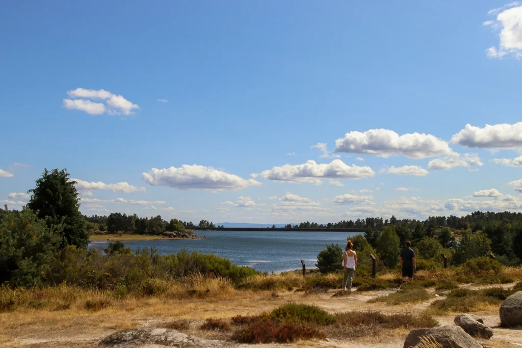 Viajar em família em Portugal- Caminhar em família nas paisagens naturais da Serra do Alvao